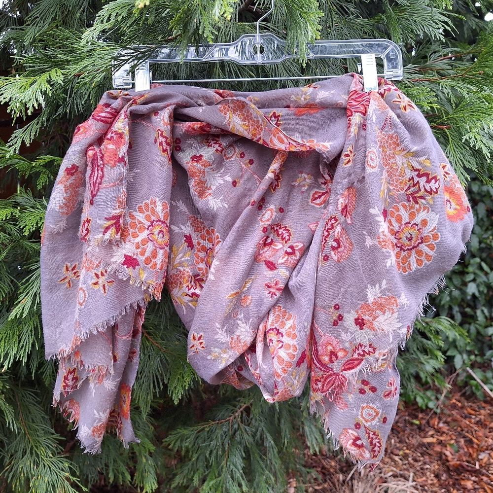 Scarf  grey,red,orange